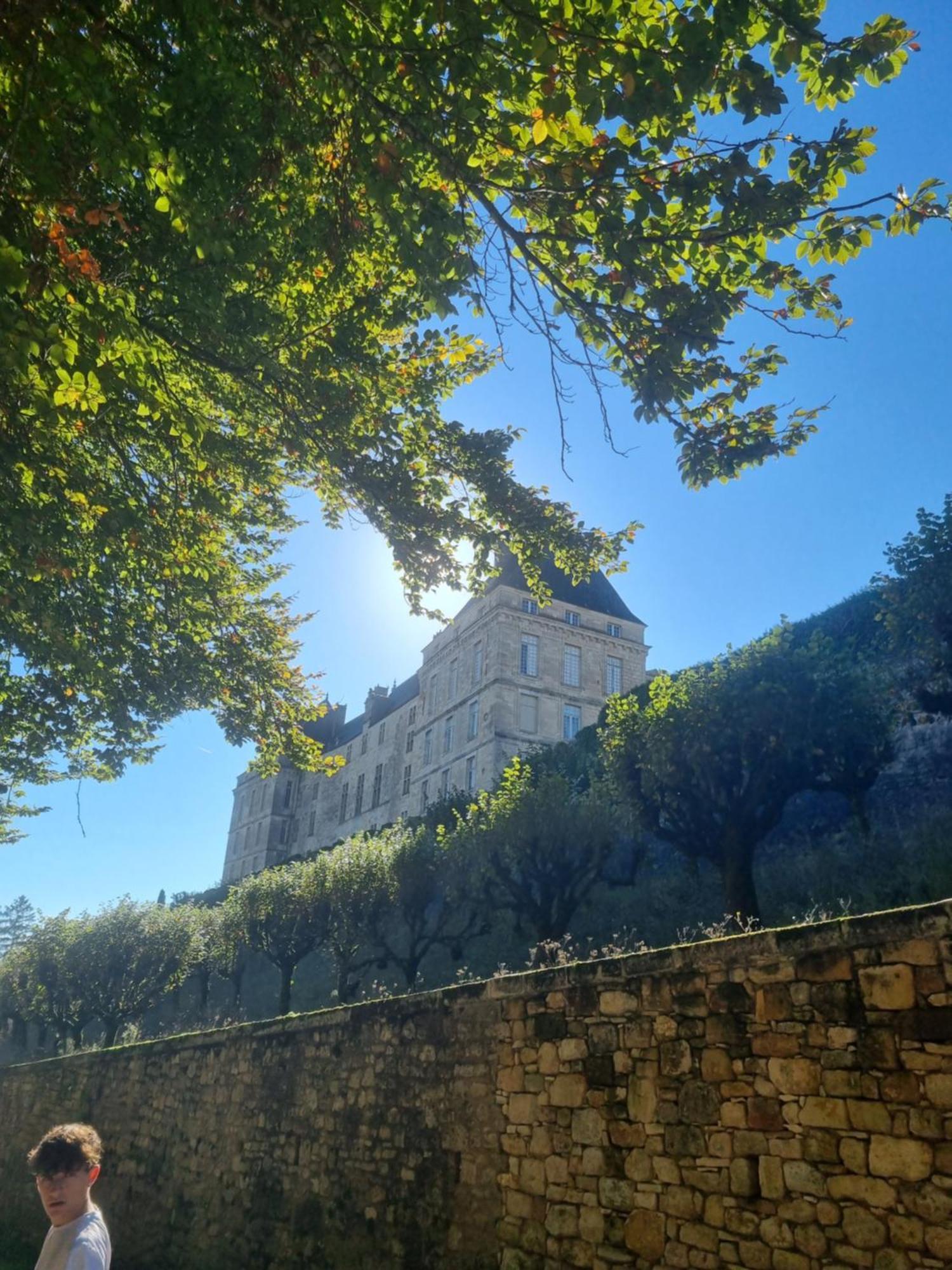 Au Perigord Noir Hotel Hautefort Екстериор снимка