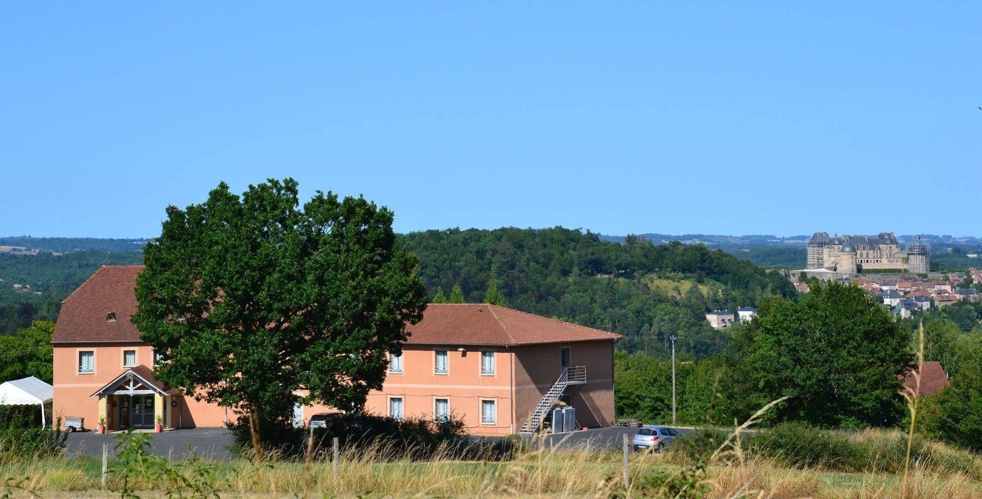 Au Perigord Noir Hotel Hautefort Екстериор снимка